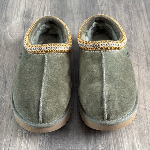 Ugg Tasman Slippers Burnt Olive Size 9 EUC! - Picture 4 of 16